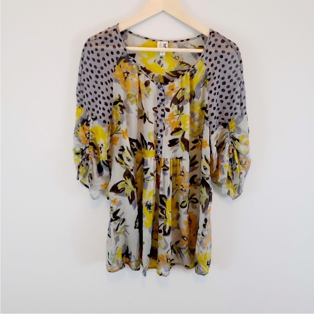 edme & esyllte Anthropologie Inherited Blooms
Silk Blouse Tunic